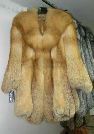 Futra naturalne skóry z lisów norek szynszyli 15